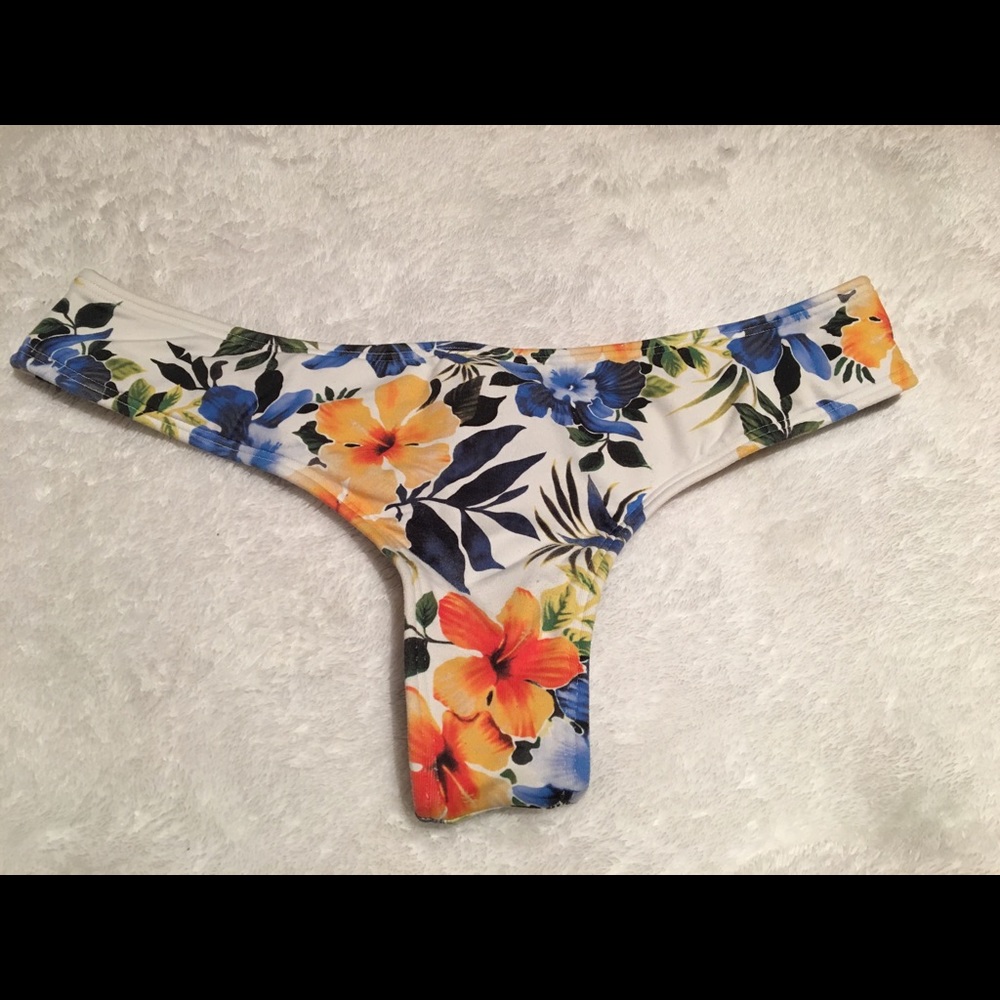 Midori Bikini Bottom